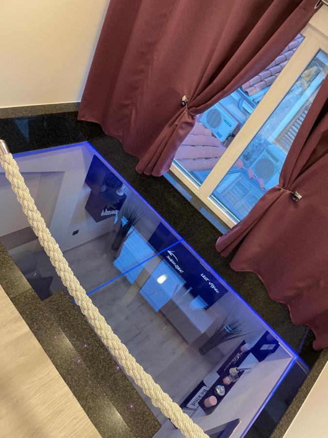 Star Apartment Пиран Екстериор снимка