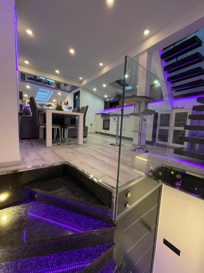 Star Apartment Пиран Екстериор снимка