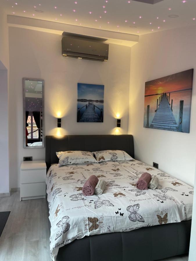 Star Apartment Пиран Екстериор снимка