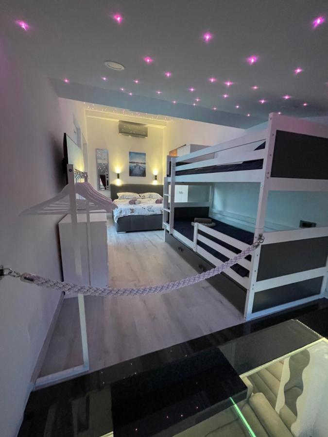 Star Apartment Пиран Екстериор снимка